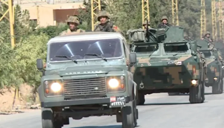 أعلن الجيش اللبناني، اعتقال 38 مواطناً سورياً خلال عمليات دهم استهدفت منازل ومخيمات سوريين في منطقة البقاع وعلى الحدود اللبنانية-السورية.