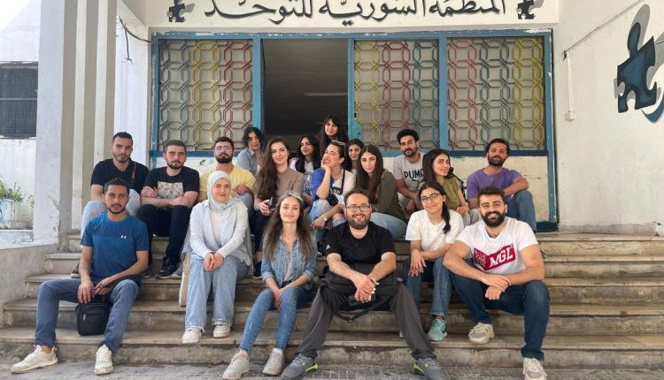 كشف جبران بشير، المدير التنفيذي لـ جمعية التوحد في اللاذقية، عن تلقيهم قرارًا بإخلاء مقر مركز التوحد من قبل مديرية الشؤون الاجتماعية والعمل