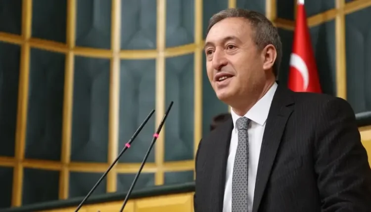 إلهام أحمد الرئيس المشترك لـ"حزب المساواة وديمقراطية الشعوب" التركي، القيادية الكردية إلهام أحمد، إلى زيارة تركيا بهدف التوصل إلى اتفاق سياسي