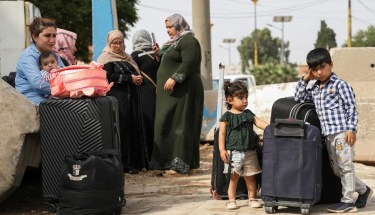 نازح اللاجئين السوريين النازحين السوريين سوريا الحرب السورية