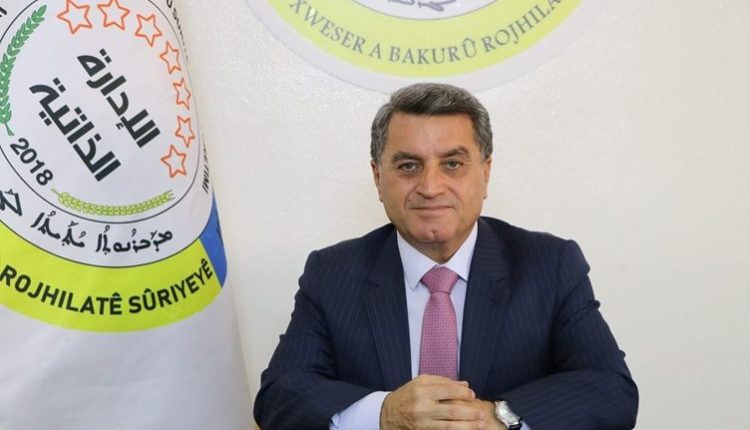 أكد عبد الكريم عمر، مسؤول مكتب الإدارة الذاتية في دمشق، أن الإدارة مستعدة بشكل كامل لتطبيق اتفاق العاشر من آذار/مارس الموقع مع دمشق.