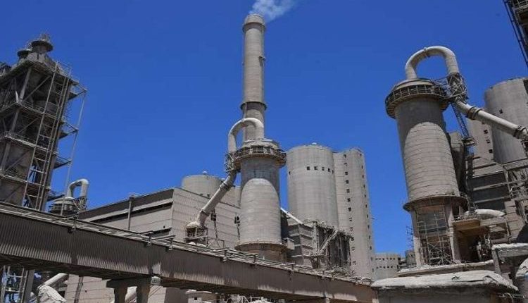 أعلنت الشركة العامة لصناعة وتسويق الأسمنت ومواد البناء “عمران” عن طرح مصنعي “عدرا” في ريف دمشق و“المسلمية” في شمال حلب