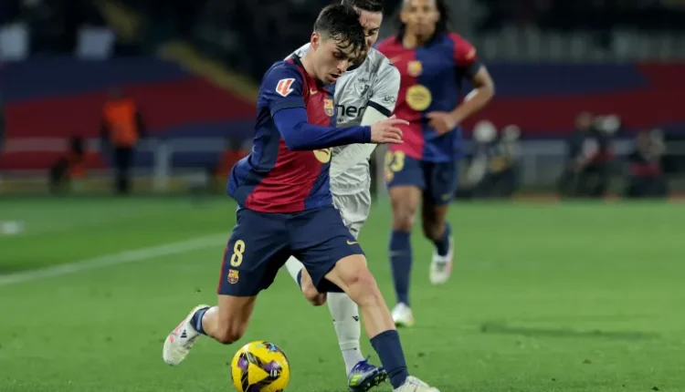 برشلونة يستضيف أوساسونا اليوم في الكامب نو الدوري الإسباني