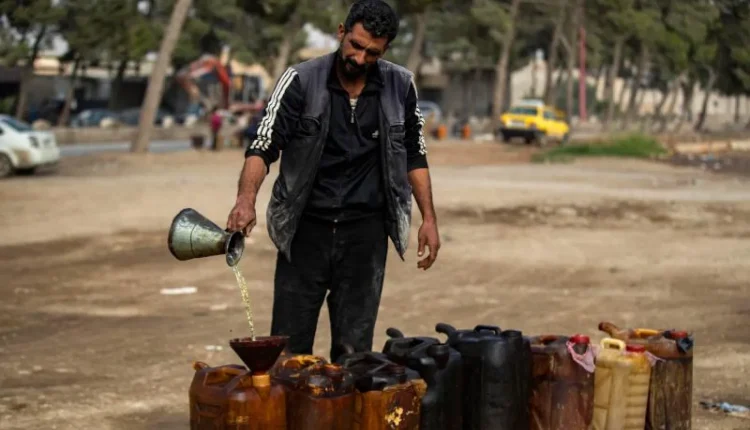 أسعار المشتقات النفطية في سوريا حالة غير مسبوقة من عدم الاستقرار، وسط ما يمكن وصفه بـ«السيولة السعرية»