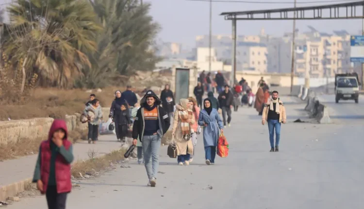 عادت مدينة حلب، شمالي سوريا، إلى واجهة المشهد الأمني، مع تجدد القصف والمواجهات عقب نشر "خرائط الإخلاء” في حيّي الشيخ مقصود والأشرفية