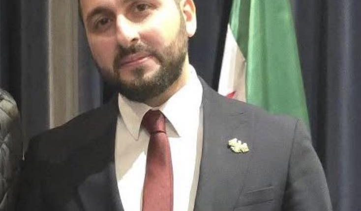 أثار قرار تعيين محمد براء شكري، نجل وزير الأوقاف السوري قائمًا بأعمال السفارة السورية في ألمانيا، موجة واسعة من الجدل والاستياء