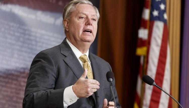 السيناتور الأميركي البارز ليندسي غراهام عن تحفظات جدية وأسئلة محورية بشأن اتفاق وقف إطلاق النار بين الحكومة السورية وقسد