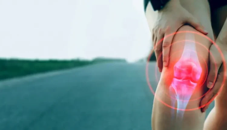 دراسة صادمة تزلزل الأوساط الطبية: حقن الكورتيزون لا تعالج خشونة الركبة