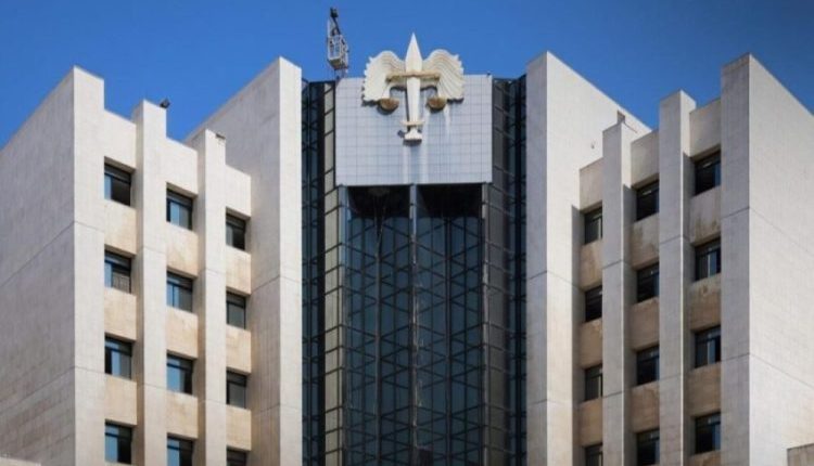 تشهد الحياة اليومية في سوريا طيفًا واسعًا من النزاعات المرتبطة بعقود العمل، ومشكلات الإيجار، وعدم تسديد المستحقات المالية،