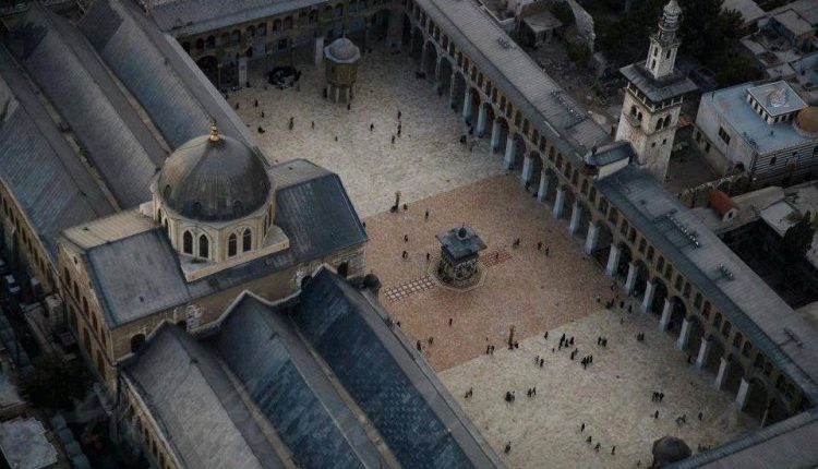 بحثت وزارة السياحة السورية مع وفد من البنك الدولي، اليوم الخميس 15 كانون الثاني، آفاق التعاون المشترك لدعم القطاع السياحي في سوريا،