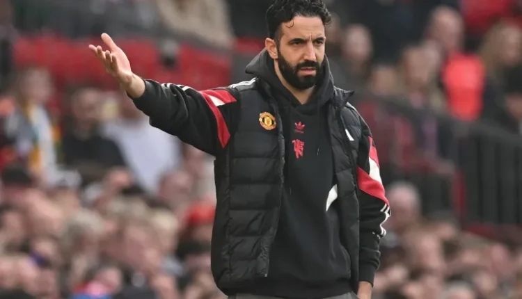 مانشستر يونايتد يقيل روبن أموريم ويعين فليتشر مؤقتاً الدوري الإنكليزي الممتاز