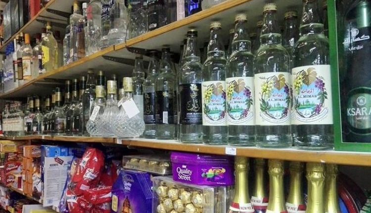 قرار مالي يشعل الجدل اقتصادياً واجتماعيا في سوريا لصاقة المشروبات الكحولية