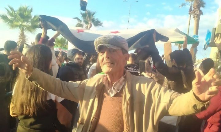 أثار إعلان غيفارا محفوض عن اعتقال والده عادل محفوض موجة تضامن واسعة على مواقع التواصل الاجتماعي، وسط تساؤلات حول واقع الحريات العامة