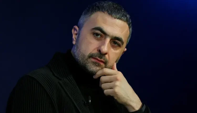 أتمتة المكاتب في 18 شهراً.. رئيس ذكاء "مايكروسوفت" يعلن نهاية العمل التقليدي!