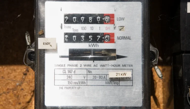 فاتورة الكهرباء