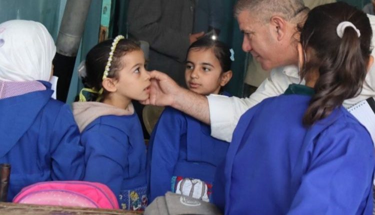 يشهد عدد من المناطق في سوريا ارتفاعاً في إصابات التهاب الكبد الفيروسي ، ما أثار قلق الأهالي ودفع وزارة الصحة إلى اتخاذ إجراءات عاجلة