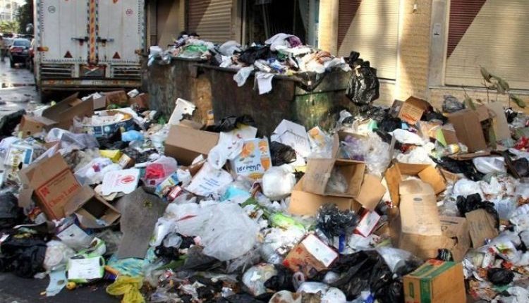 يشكو سكان حي قناة رانس الواقع بين منطقتي القزاز ومدينة ببيلا في ريف دمشق، من تراجع كبير في مستوى الخدمات الأساسية