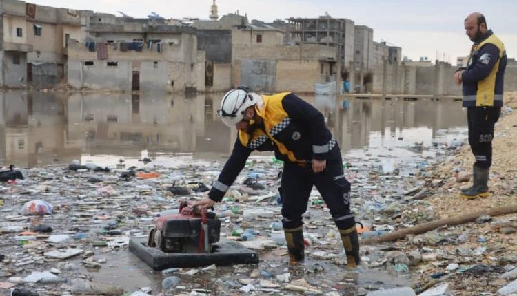 مدينة أعزاز ريف حلب مخيمات الشمال السوري الدفاع المدني الأمطار السيول