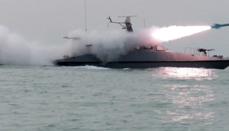 بحرية حرس الثورة إيران ميناء الشيوخ سواحل دبي جزيرة بوبيان الخليج العربي مضيق هرمز