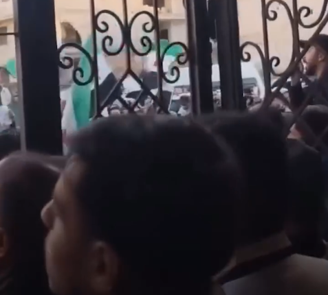 إعادة إعمار أم استحواذ قسري مظاهرة في جوبر ضد محمد حمشو ومحافظ دمشق