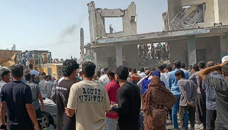 إيران مدرسة في ميناب طهران تبريز مفاوضات