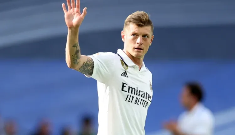 ريال مدريد يخطط لمنح توني كروس دوراُ إدارياُ استراتيجياً ألفاروا أربيلوا