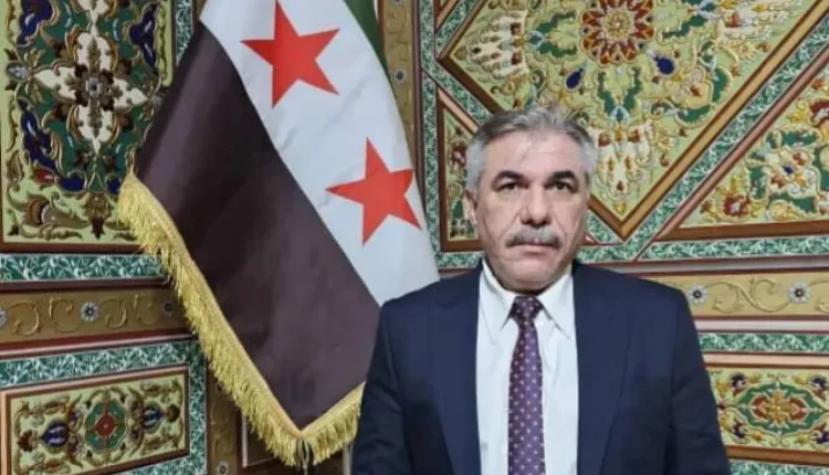 كشف محافظ الحسكة، عن حزمة قرارات وصفت بالمفصلية في تاريخ المحافظة، مؤكداً أن الأسبوع المقبل سيشهد طي ملف الأسرى والمعتقلين بالكامل