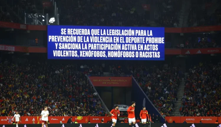 الفراعنة يدينون هتافات عنصرية معادية للإسلام الاتحاد المصري لكرة القدم