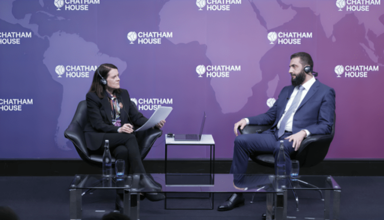 الشرع من قلب بريطانيا المفاوضات مع إسرائيل فشلت القواعد الروسية ملف اللاجئين إعادة الإعمار