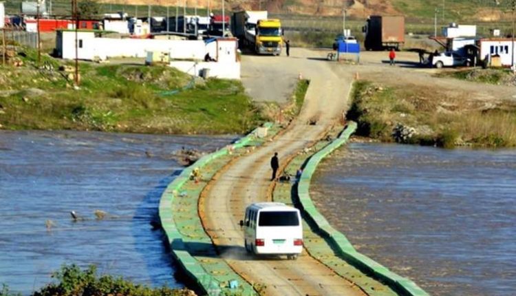يواجه معبر سيمالكا الحدودي، الرابط بين شمال شرقي سوريا وإقليم كردستان العراق، أزمة اقتصادية غير مسبوقة أدت إلى تراجع حركة الاستيراد بنسبة 50%