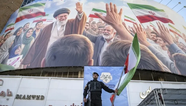 أفادت وكالة تسنيم بأنّ ما تمّ تداوله في وسائل الإعلام حول استعداد إيران لإخراج اليورانيوم المخصّب من البلاد "غير صحيح"
