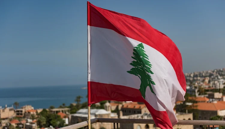 أعلن الوفد اللبناني المفاوض عن التوصل إلى اتفاق يقضي بتمديد وقف إطلاق النار بين لبنان والاحتلال الإسرائيلي لمدة 45 يوماً إضافية.