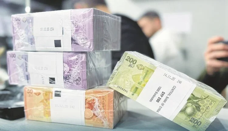 استبدال العملة السورية.. هل تنجح ثالث مهلة في إنهاء تداول الليرة القديمة؟