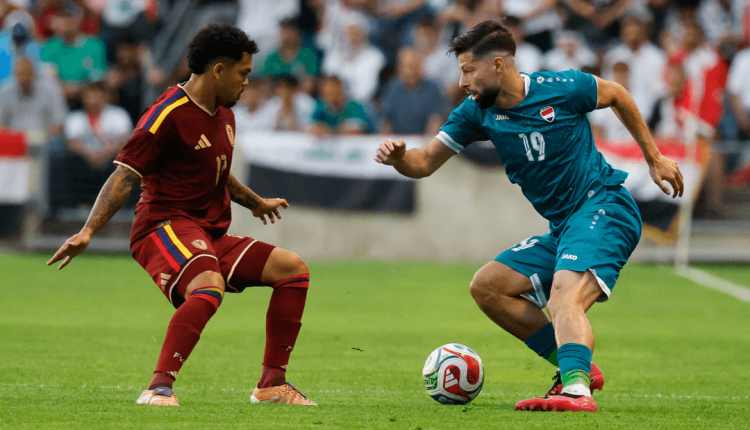 تلقى منتخب العراق لكرة القدم صدمة في آخر محطاته الإعدادية لنهائيات كأس العالم 2026، بخسارته أمام نظيره الفنزويلي بنتيجة (0-2)