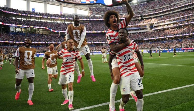 حقق المنتخب الأمريكي، مستضيف بطولة كأس العالم FIFA 2026، انتصاراً عريضاً ومستحقاً على نظيره منتخب باراغواي بنتيجة (4-1)