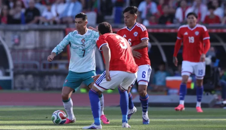 حقق منتخب البرتغال انتصاراً بنتيجة (2-1) على ضيفه منتخب تشيلي، في المباراة الودية التي جمعت بينهما في مدينة أويرس غرب العاصمة لشبونة