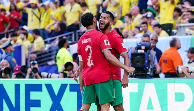 انتزع منتخب المغرب تعادلاً تاريخياً من البرازيل بمونديال 2026. سجل صيباري للأسود بعد تمريرة إبراهيم دياز الساحرة، وعادل فينيسيوس للسامبا.