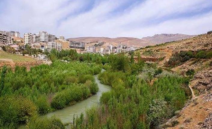 العطش يطرق أبواب ريف دمشق الغربي.. سكان جديدة الشيباني وأشرفية الوادي يشترون المياه رغم وفرتها