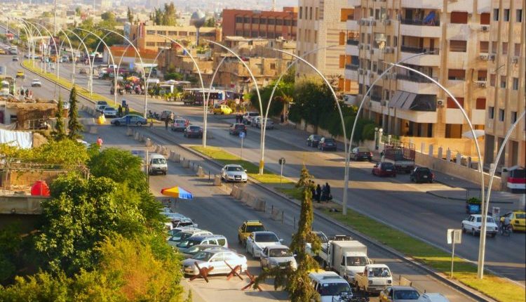 تتفاقم أزمة القدرة على تملك السكن في سوريا لتسجل أرقاماً غير مسبوقة، حيث أصبحت الفجوة بين مستويات الدخل وأسعار العقارات هي الأعلى عربياً