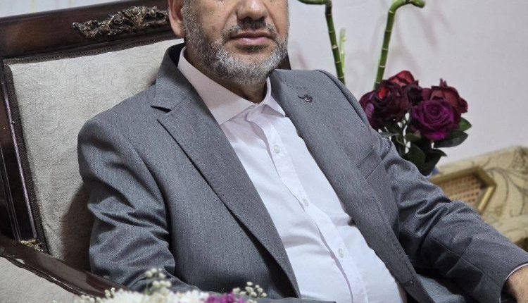 أصدر وزير الصحة السوري مصعب العلي قراراً يقضي بإعفاء الدكتور زياد المحاميد من مهامه مديراً لصحة محافظة درعا،