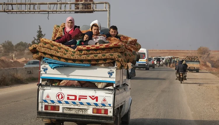 هل تُشعل قوافل العودة صراعاً جديداً في سوريا؟ تحليل لمخاطر عودة المهجرين إلى كفريا ورأس العين في ظل غياب قوانين حماية الملكية العقارية.