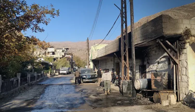 استهدف الجيش الإسرائيلي، مساء امس الأربعاء، محيط بلدة بيت جن في ريف دمشق الغربي بقذائف مدفعية، بالتزامن مع استمرار التوغلات الإسرائيلية