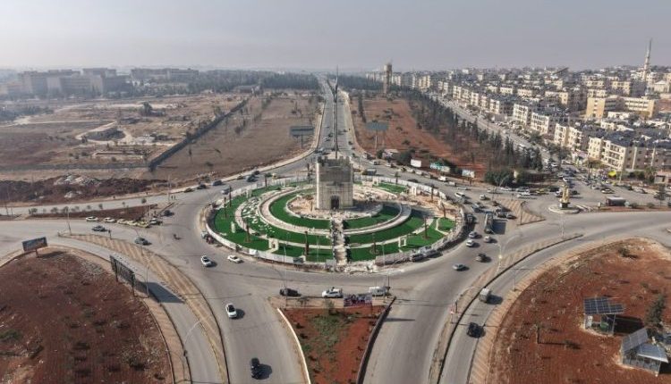 مسابقة تصميم «دوار الحاووظ» في مدينة حلب تجدد الجدل بين السكان حول ترتيب أولويات المشاريع بين التجميل العمراني والبنية التحتية.