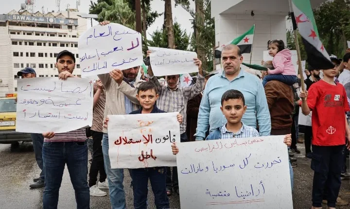 احتجاجات الاستملاك تمتد إلى حمص مع مطالب بمراجعة حقوق الملّاك في أراضي مشاريع «حديقة الشعب» و«بوليفارد حمص».