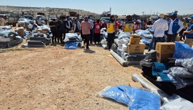 إنذارات بإخلاء مخيم حي الجامعة في إدلب تهدد مئات العائلات النازحة بفقدان المأوى، وسط صعوبة العودة إلى ريف حماة وغياب بدائل سكنية مناسبة.