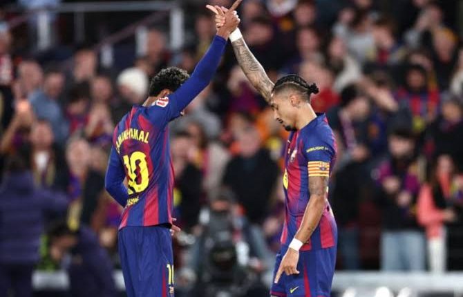يحل فريق برشلونة، ضيفًا على إشبيلية، على ملعب «رامون سانشيز بيزخوان»، ضمن منافسات الجولة السابعة من بطولة الدوري الإسباني