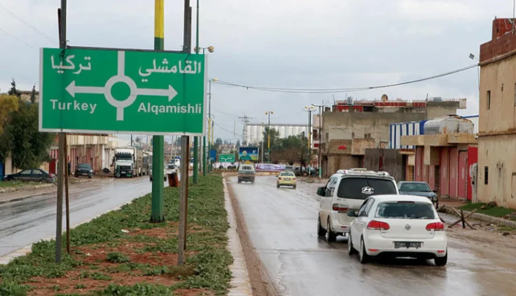وقفة احتجاجية في القامشلي ضد ارتفاع أسعار المحروقات وأمبيرات الكهرباء، وسط تزايد الأعباء المعيشية ومخاوف الأهالي من تكاليف التدفئة